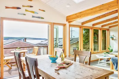 Image de Bright and modern - Water views - Close to beach