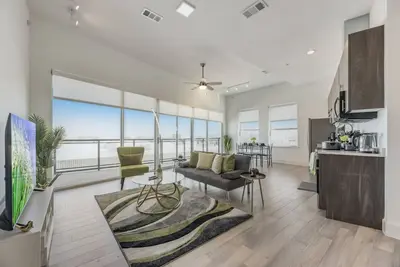 Image de Contemporary 2br | Gym | Parking | Workspace