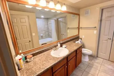 Image de Comfy Stay in Cypress\n