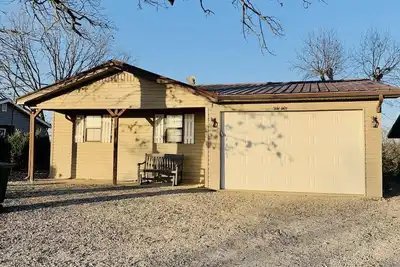 Image de 3 Bed 1 Bath Lake House- Lake Norfork Fun!