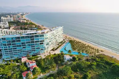 Image de Chic 3br Home in Luxury Condominium by the sea