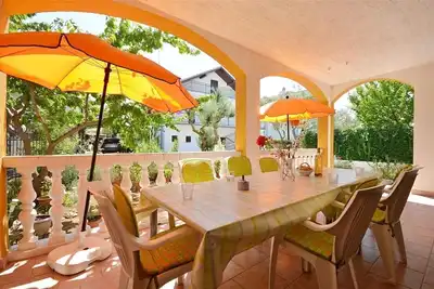 Image de Appartement de trois chambres avec la terrasse Vodice (A-22557-c)