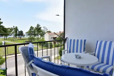 Image de Appartement de trois chambres avec le balcon et la vue sur le mer Umag (A-22628-a)