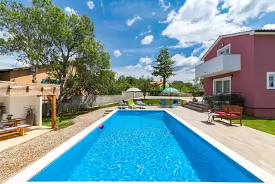 Image de Villa May (V0112-K1) - Tinjan