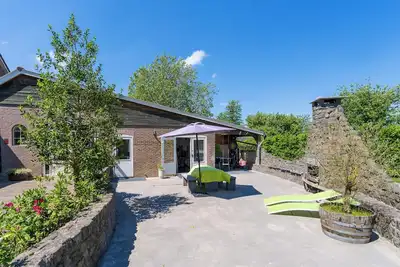 Image de Hébergement avec sauna et spa de natation