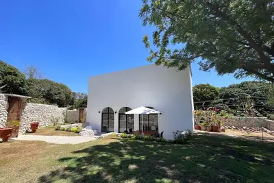 Image de One Bedroom Spanish Villa in Calatagan Batangas with Beach Access Private Road