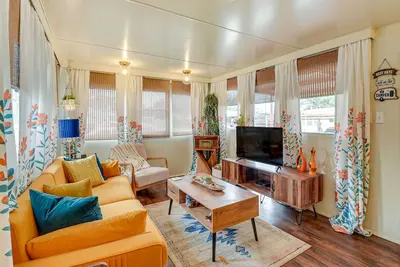 Image de Pet-Friendly Brownwood Home: Walk to Lake!