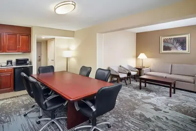 Image de Onsite Pool, Free Parking! Minutes to Rocky Mount City Lake, Southern Comfort!