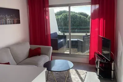 Image de 2 chambres / terrasse / piscine / climatisé