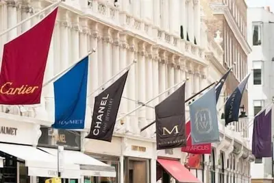 Image de The Mayfair King