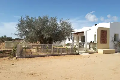 Image de Maison Lila Dans le Domaine Dar Marzouk Avec Grande Piscine