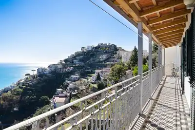 Image de A Casa Romano Situated in a Peaceful Location Having Spectacular View of the sea