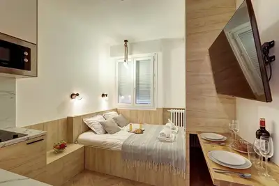 Image de 674 Suite Square Mozart - Superbe Studio à Paris