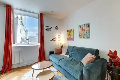 Image de 212 Suite Louboutin - Superbe Appartement Ă Paris