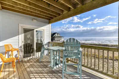 Image de Luxurious oceanfront condo with breathtaking sunrise views!