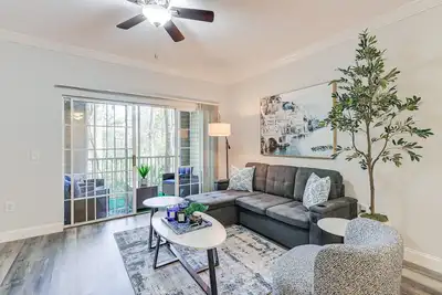 Image de Tranquil Gainesville Gem w/ Lanai & Pool Access!