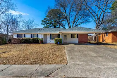 Image de Double Diamond Rentals- Remodeled spacious 4bd-Afb