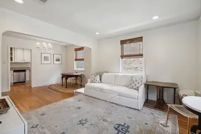 Image de Beautiful Old Metairie Condo!