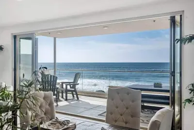 Image de New The Best Beachfront Vacation Villa