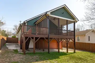 Image de Casa Verde- Minutes to Duke and Downtown-Fire pit-Fenced yard