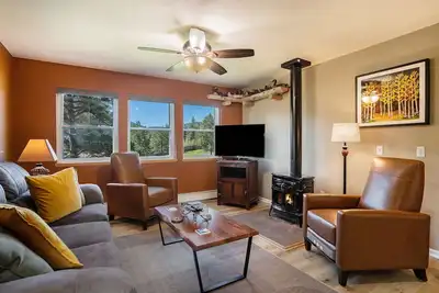 Image de Aspen Grove Getaway - Mountain Townhome - Estes Park Near Golf Course - Ev #3196