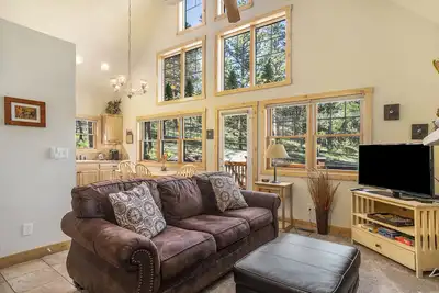 Image de Solitude Bobcat #7- Mountain Cabin with Fireplace