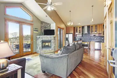 Image de Mount Cairns 16a - 2 Br Condo with Private Hot Tub - Lake and Mountain Views