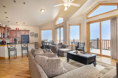 Image de Ouzel Peak 22a - 2 Br Condo with Lake and Mountain Views