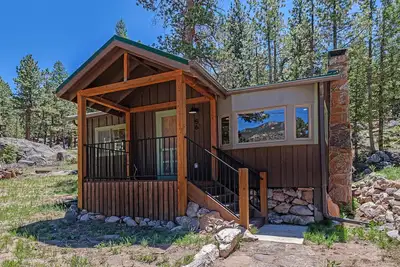 Image de Niwot Cabin - Rustic Cabin Inside Rocky Mountain National Park --22-Zone3298