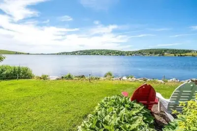 Image de Paradise on Porter's Lake