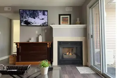 Image de Spacious 2-bed 2-bath condo at prime location