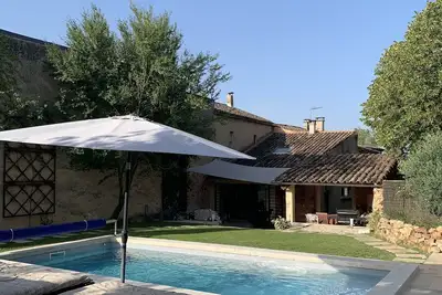 Image de La maison d'Anthonie, dans un hameau au cœur du Luberon, idéal pour les familles