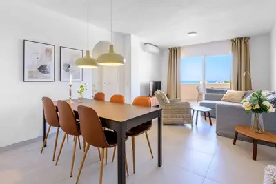 Image de Zeus | Appartement à Riviera del Sol avec Vue Imprenable sur la Mer
