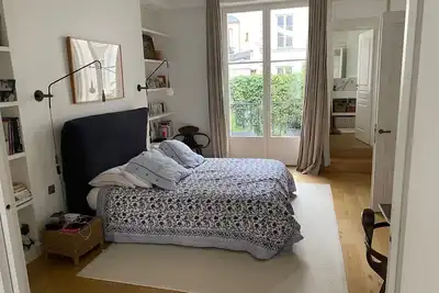 Image de Maison Avec Extérieur à Deux pas du Champs de Mars