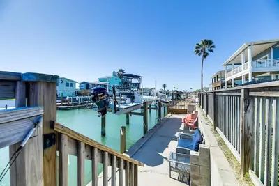 Image de Dock & Bay Access: Rockport Home on Canal