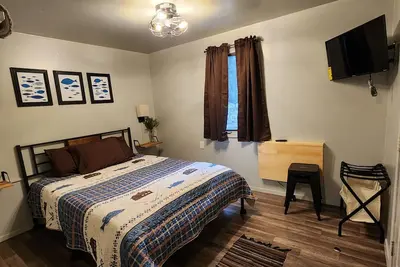 Image de Sleeps 2- Private bath