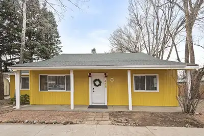 Image de Downtown Quartet - 4 Bungalows w/Fenced Yards, Ac, W/D, Smart TVs, & Speedy WiFi