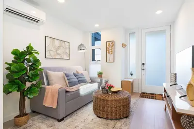 Image de 2br 2ba Capitol Hill Cozy Haven, Rooftop-Near Stadium