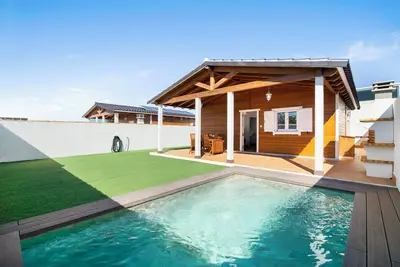 Image de Villa 'Novo Sancti Petri 3' avec piscine privée, Wi-Fi et climatisation