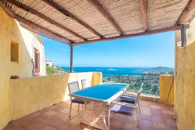 Image de Appartement 'Casa Emeralda' avec vue sur mer et terrasse privée
