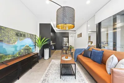 Image de City Living | 1-Bed apt + Study close Mq Station
