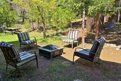 Image de Mi Wuk Abode - Sleeps 12, large deck, firepit