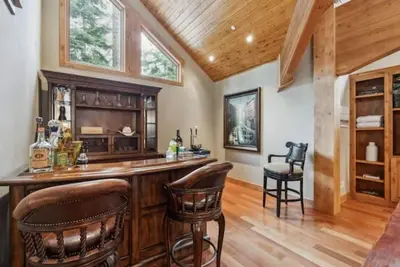 Image de Luxe Mountain Retreat - Hot Tub, Theater+\n\n