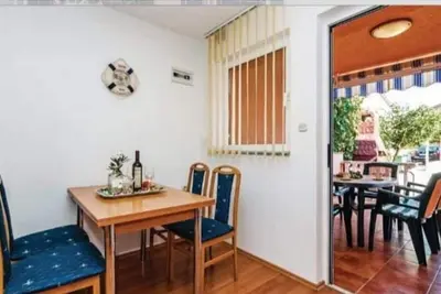 Image de Appartement d'une chambre avec la terrasse Vir (A-22630-a)