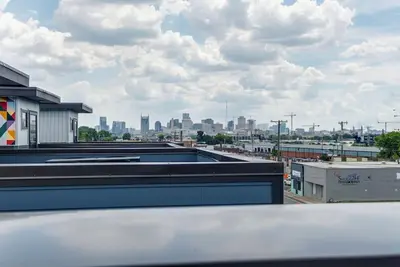 Image de Downtown Views w/ Rooftop Deck! 6min to Broadway!