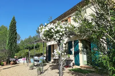 Image de Un mas en Provence verte pour les amoureux de la nature. Animaux bienvenus!