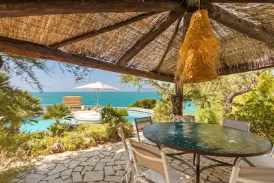 Image de Villa Storica con Piscina e Accesso al Mare