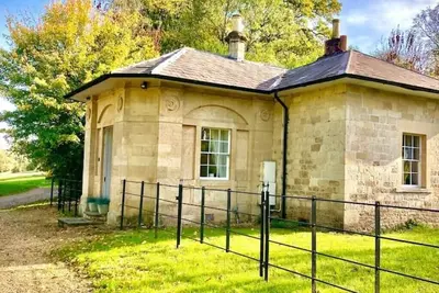 Image de Church Lodge, Orchardleigh Estate