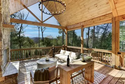 Image de Blue Ridge Vista-Single Level, Modern-Rustic Luxury, Hot Tub, Fire Pit, Mtn View