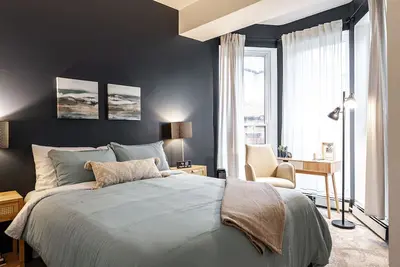 Image de Boho Chic Suite: WiFi, Free onsite parking, board games, short walk to dwntown!